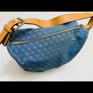 Women’s Shoulder Bag